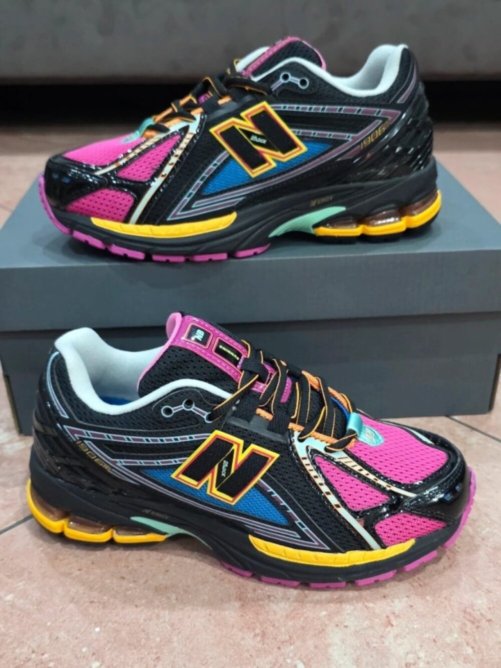 New Balance 1906R "Neon Nights" Women's Sneakers US 7